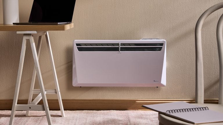 Ausclimate-SHOT 38-01-16x9_Full